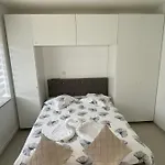 Apartment 1-e Bel Spacieux Climatise Parking Prive Gratuit Sur Demande