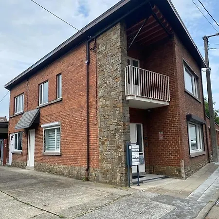 1-e Bel Spacieux Climatise Parking Prive Gratuit Sur Demande Appartement Charleroi